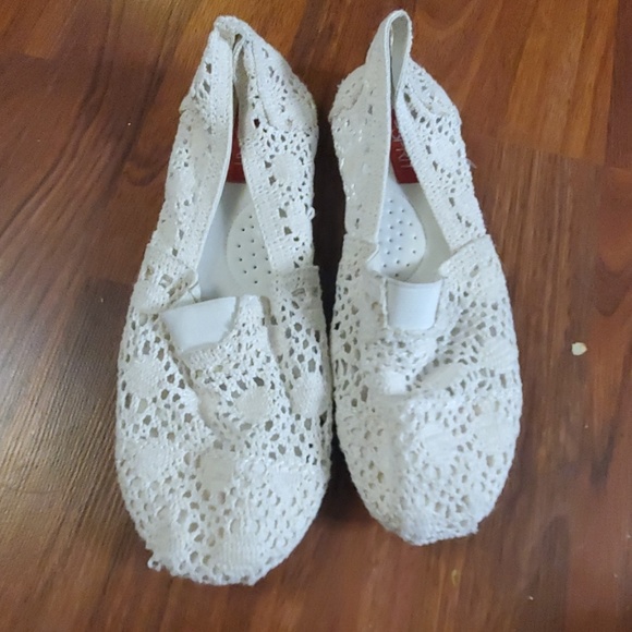 Esprit white slip ons - Picture 4 of 5